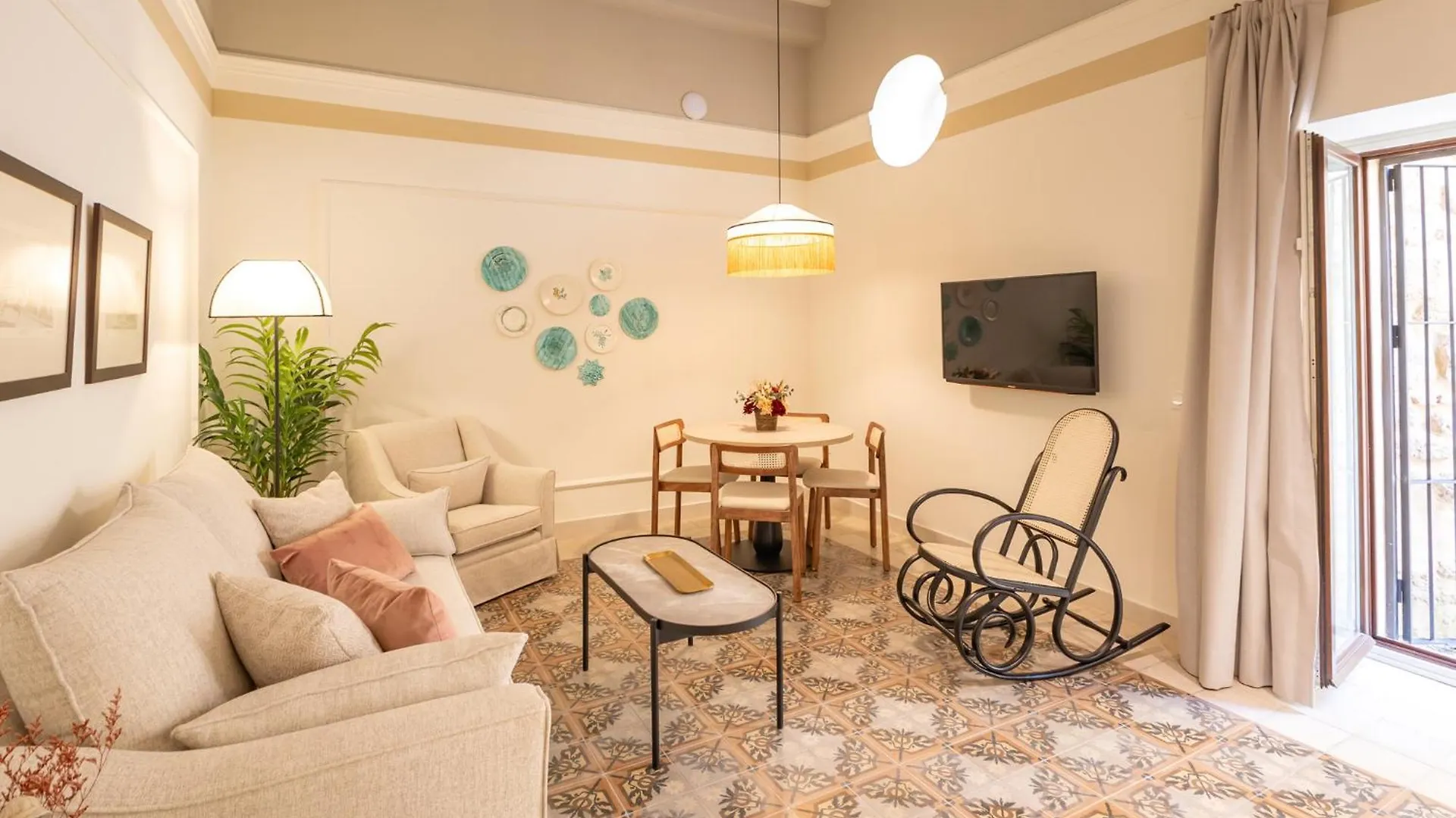 Aladro Apartamentos By Valcambre Jerez de la Frontera Spain