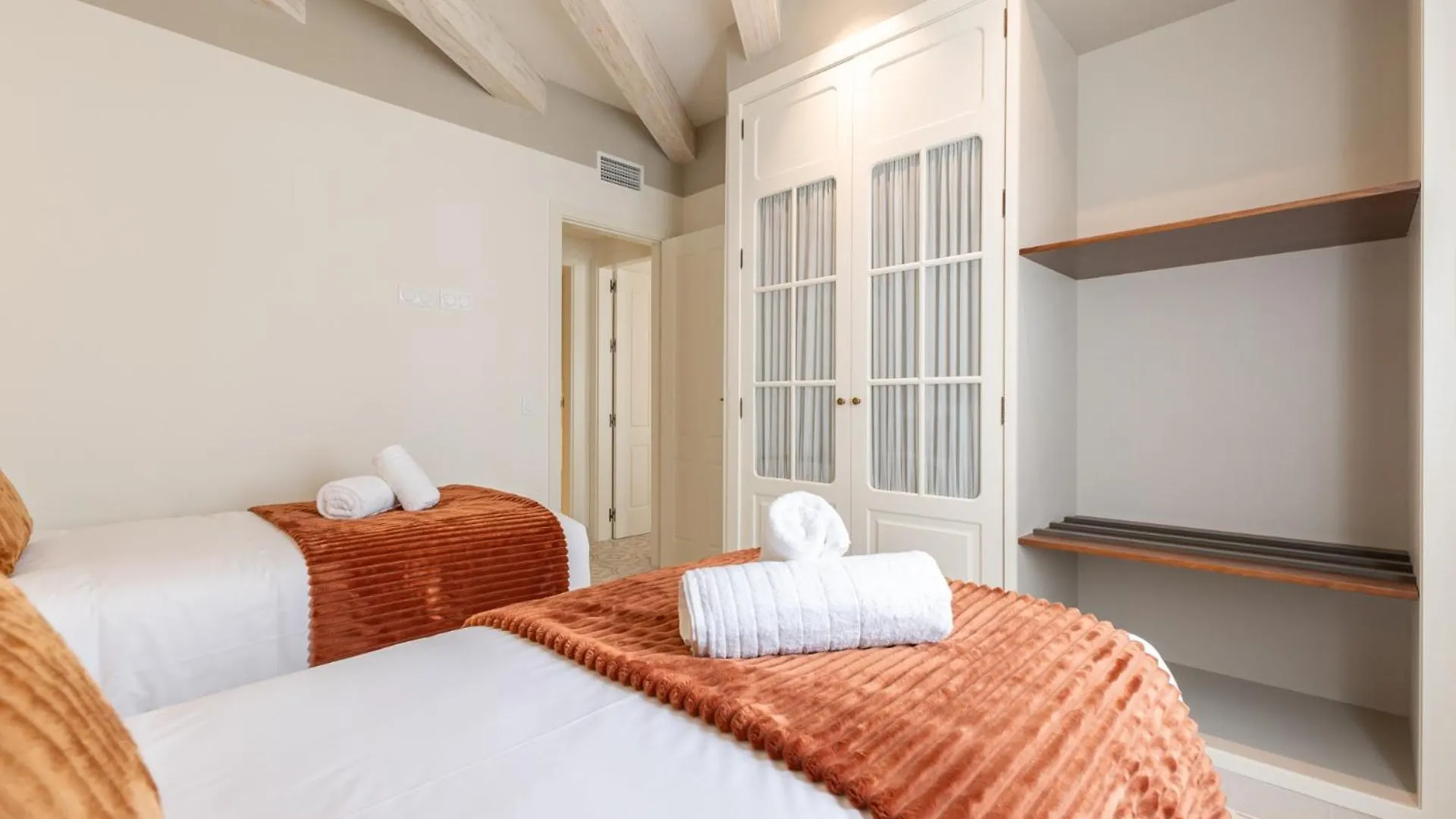 Apartment Aladro Apartamentos By Valcambre Jerez de la Frontera