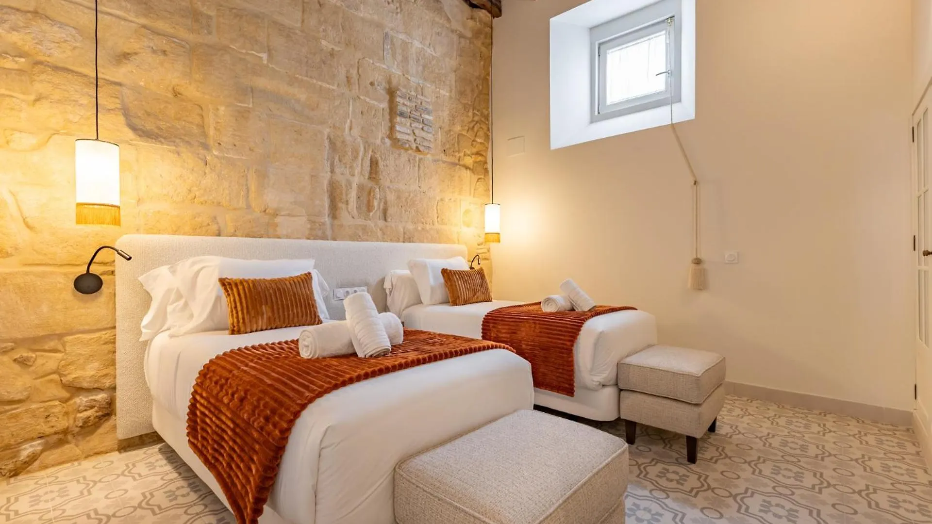 Aladro Apartamentos By Valcambre Jerez de la Frontera 0*,